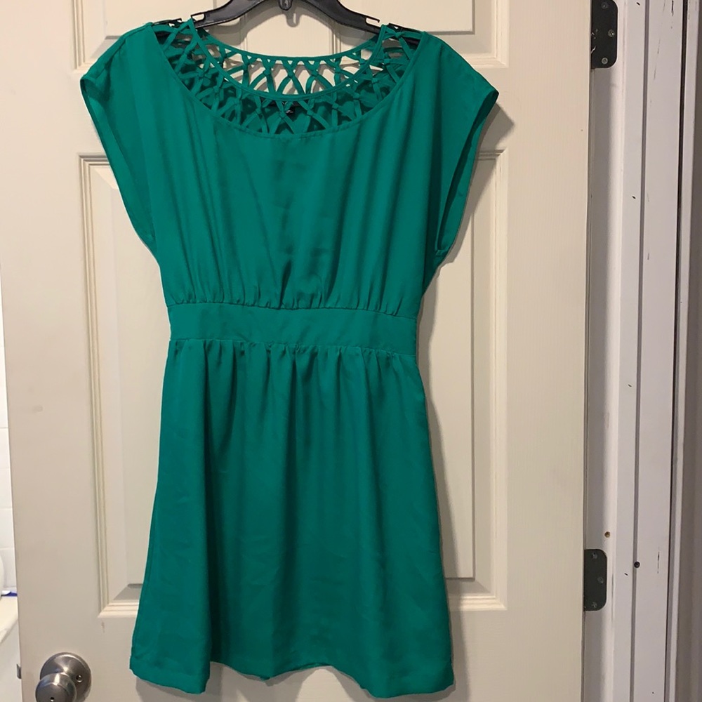 Forever 21 Emerald green lattice neck dress